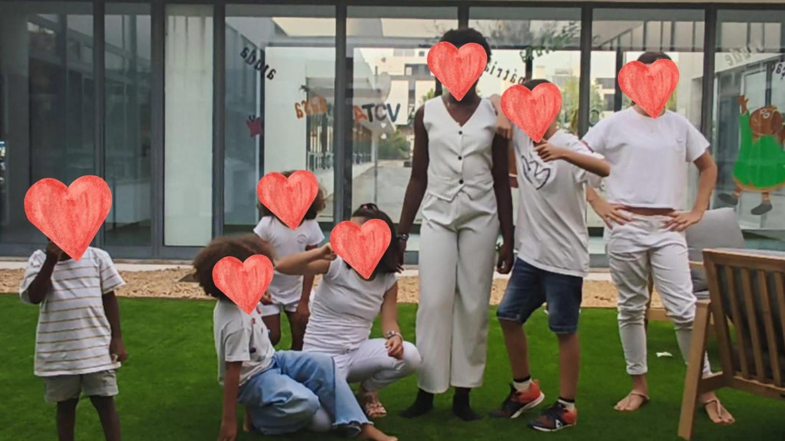 𝐅𝐞𝐬𝐭𝐚 𝐁𝐫𝐚𝐧𝐜𝐚 𝐧𝐚 𝐂𝐚𝐬𝐚 𝐝𝐞 𝐀𝐜𝐨𝐥𝐡𝐢𝐦𝐞𝐧𝐭𝐨