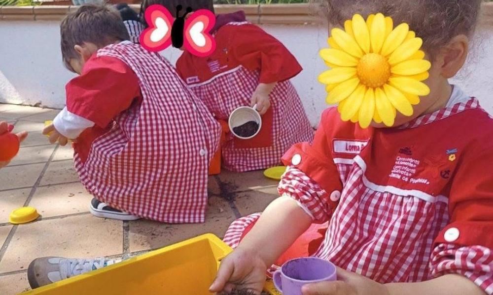 Atividade Sensorial da Primavera no Centro Infantil “A Semente”